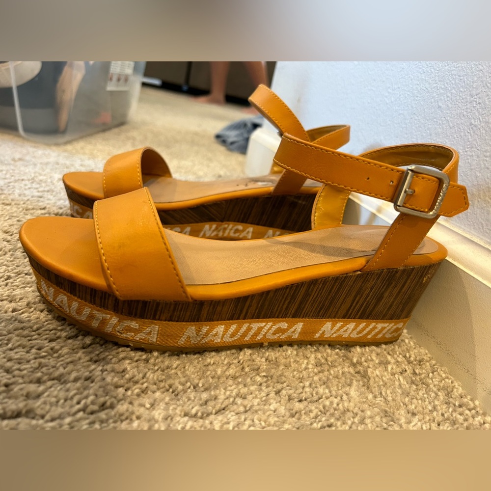 Nautica mustard yellow heels